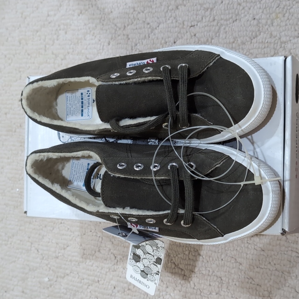 Superga Green Olive Suede Sneakers White Soles And Faux Shearling Sz 2US EU33